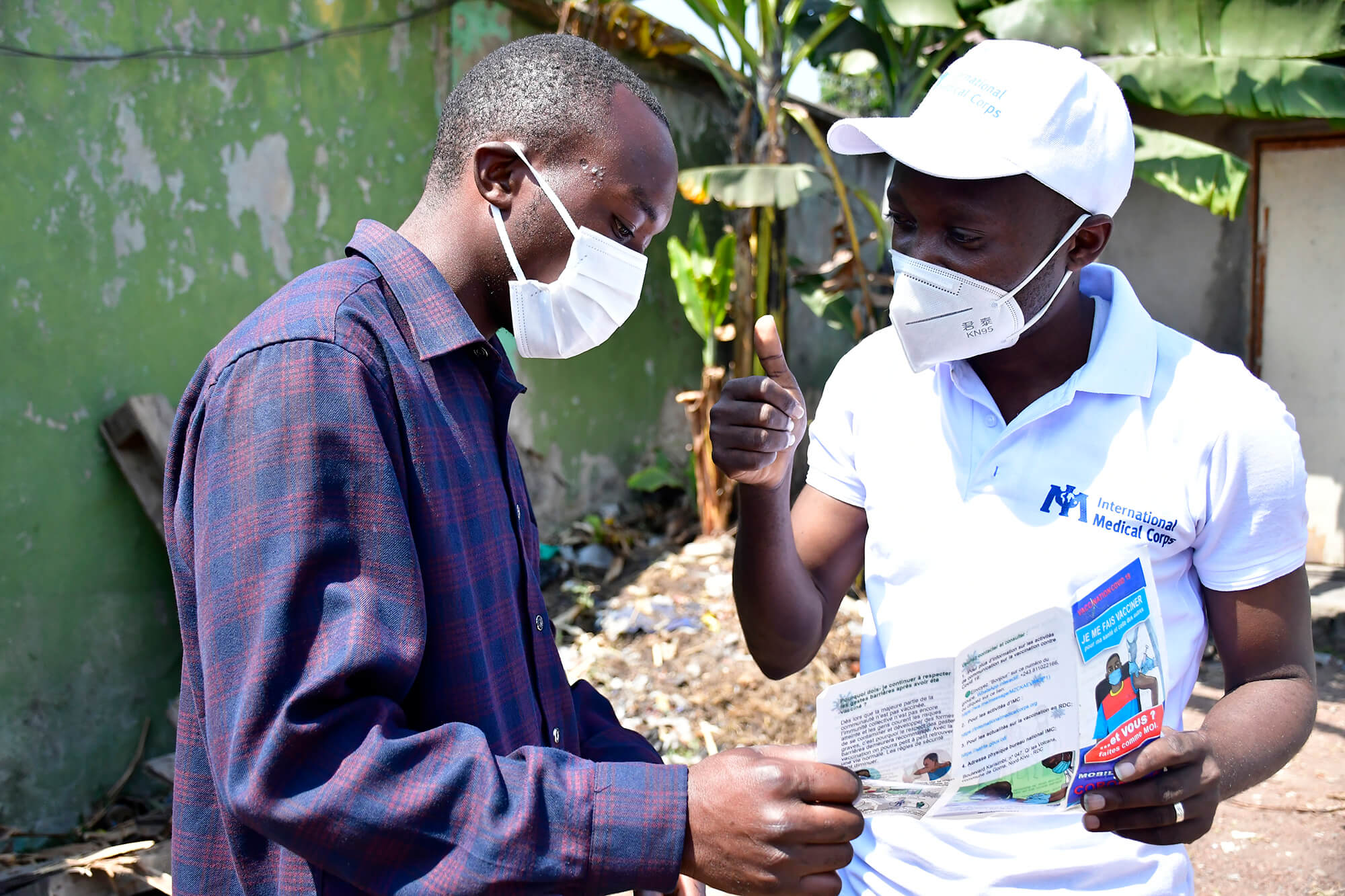 DRC__GOM3931 Arthur Amani conducts a sensitization activity for taxi drivers, teachers and journalists.