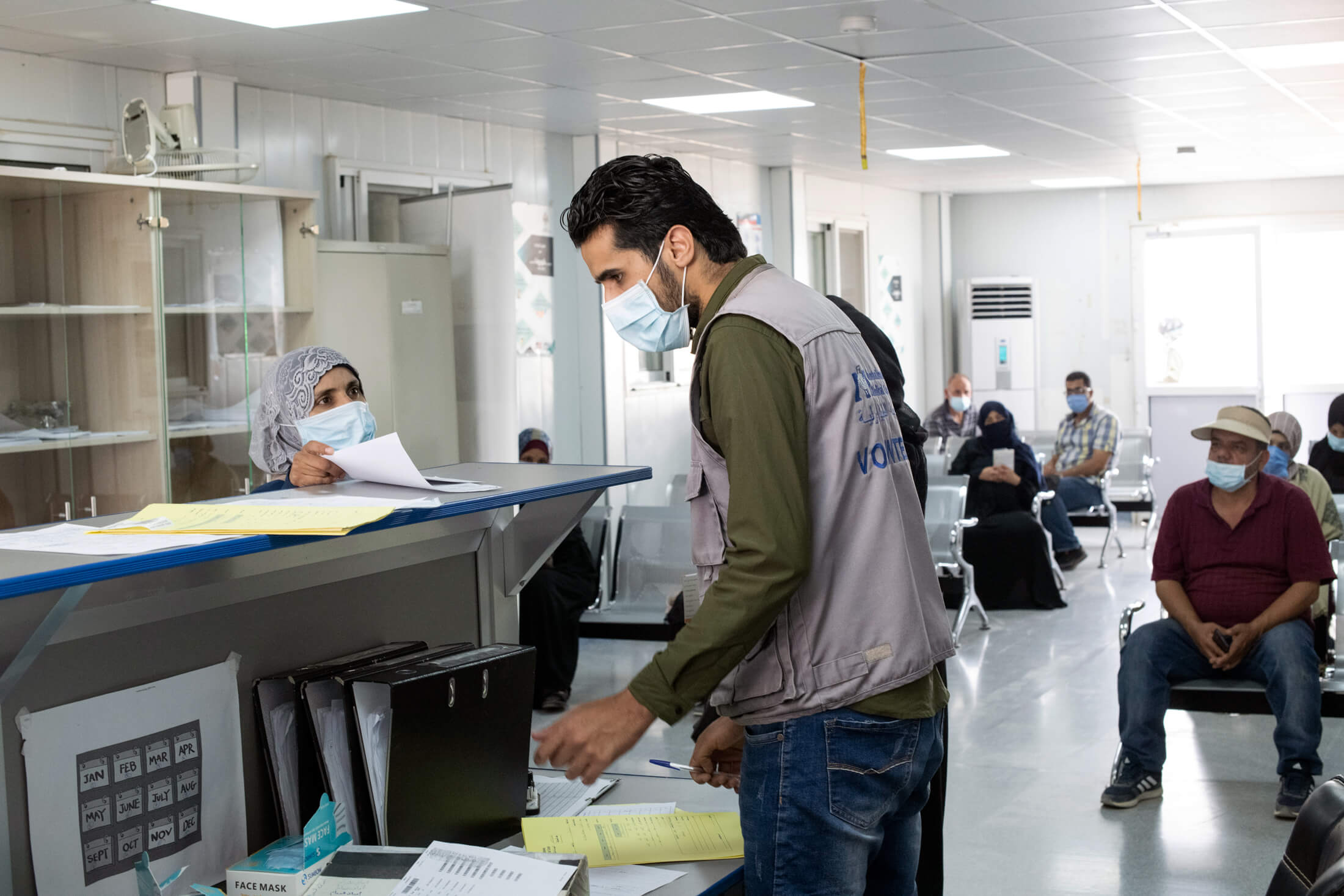 JORD_G_NBseiso__108 A volunteer works in Azraq hospital reception.