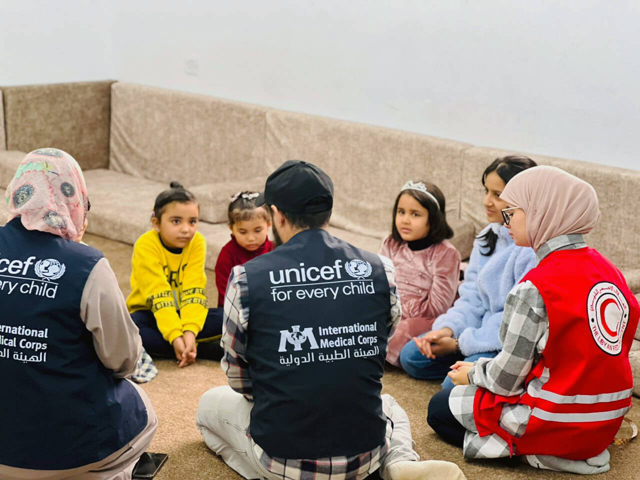 LIB_1714917291884 Dr. Rowayda conducts hygiene awareness sessions with the Red Crescent at Derna Community Center.