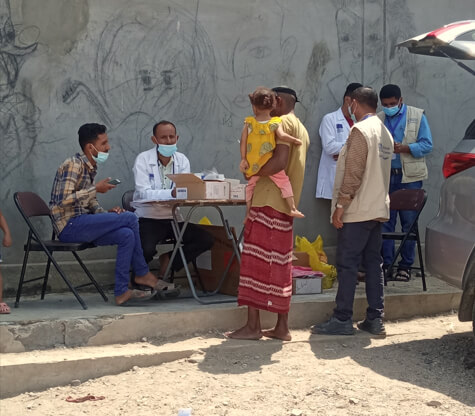 YEM_MT_nutrition_AlQaherahIDP Our mobile team provides medical care to residents at the Al Qahera displacement camp.